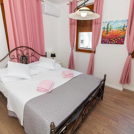 Luxury Apartments Iris 모스타르 외부 사진